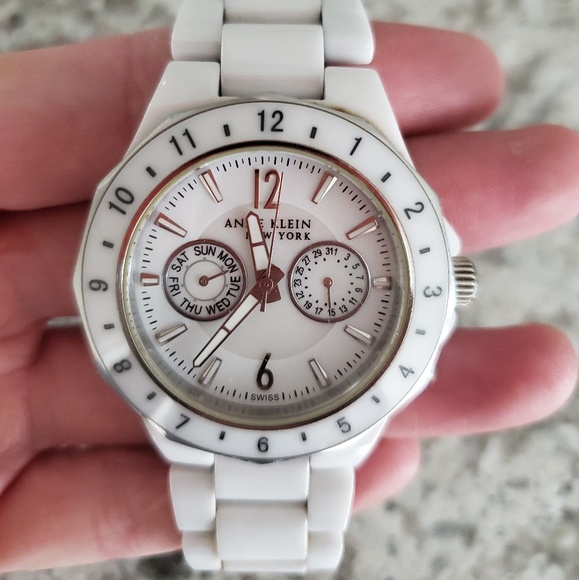 ANNE KLEIN WHITE/STAINLESS STEEL LADIES WATCH - Picture 1 of 5